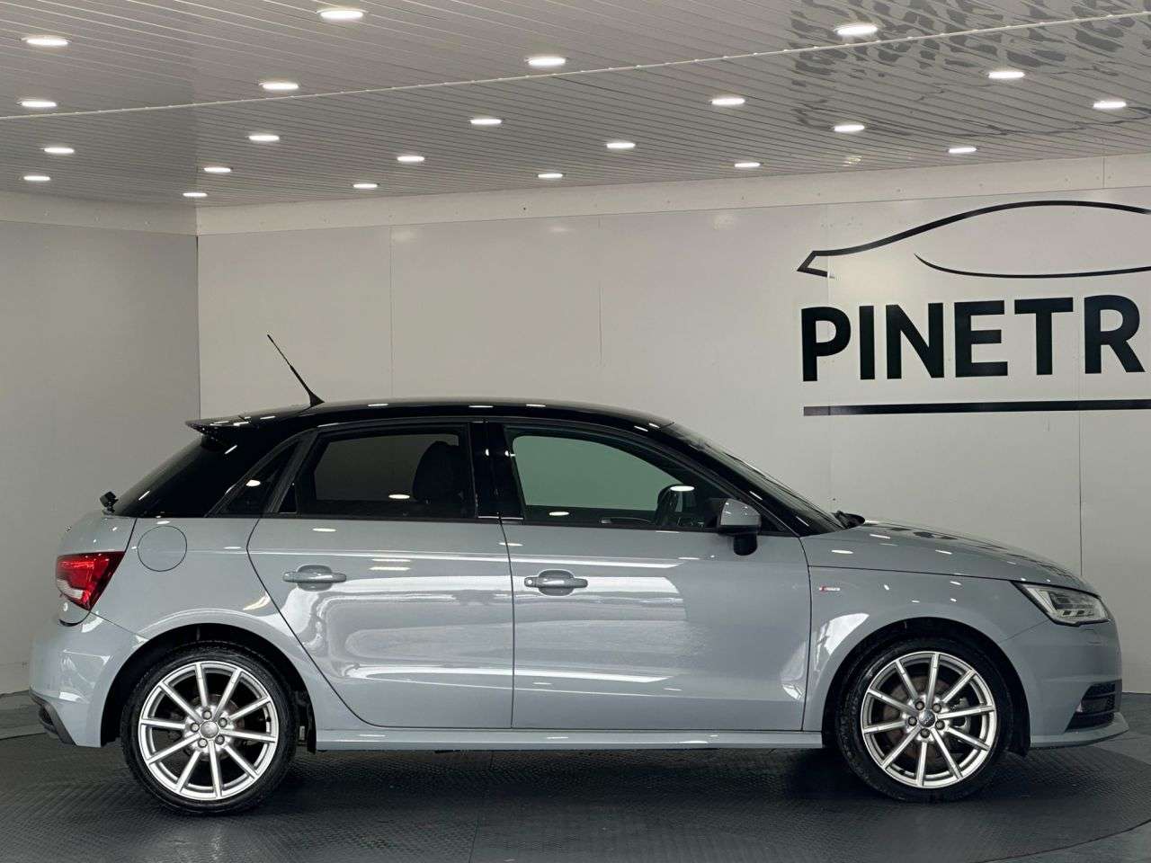 2017 AUDI A1 2017 AUDI A1