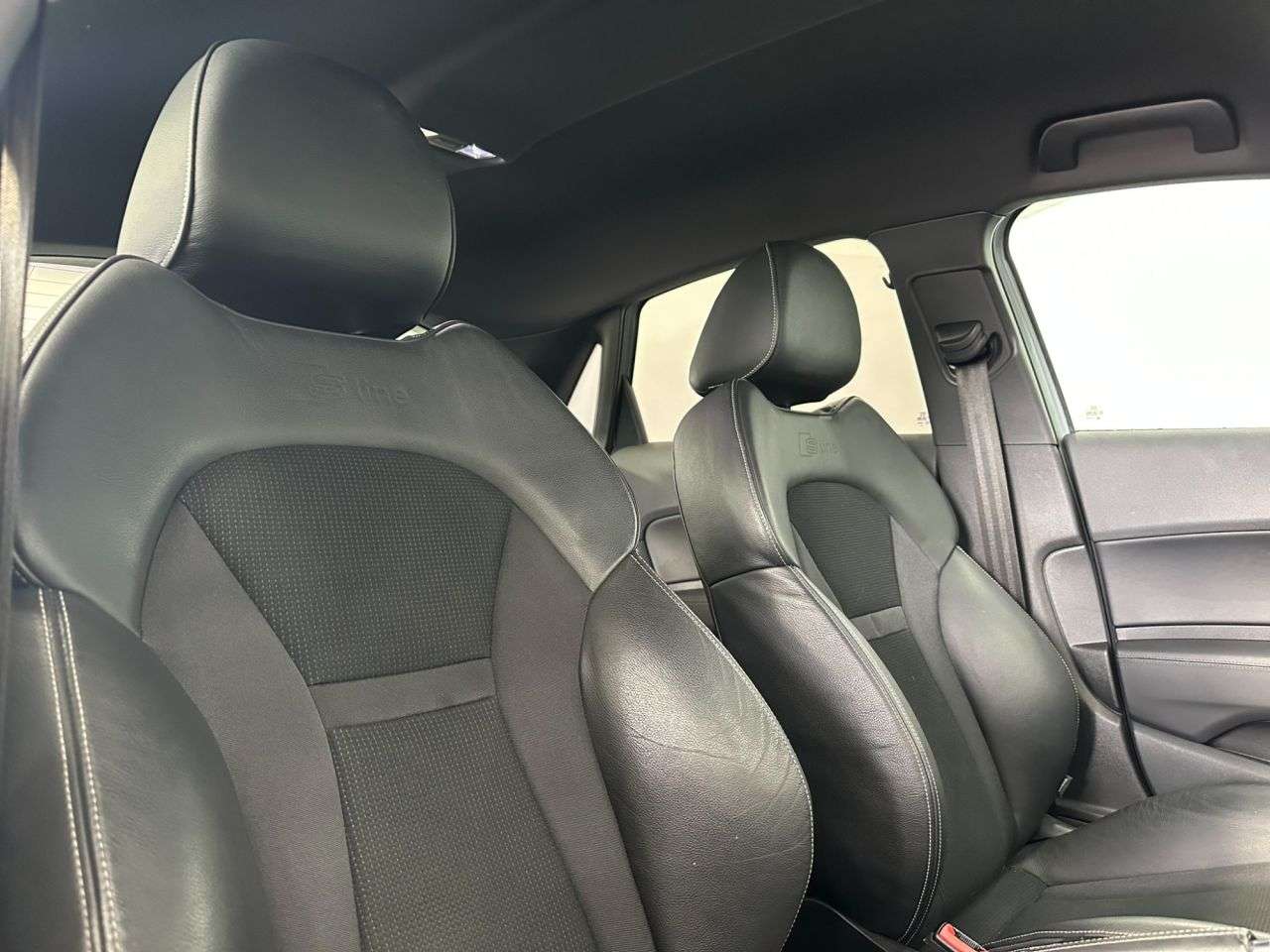 2017 AUDI A1 2017 AUDI A1