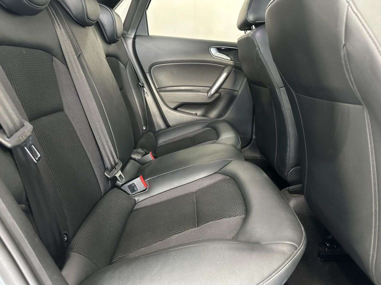 2017 AUDI A1 2017 AUDI A1