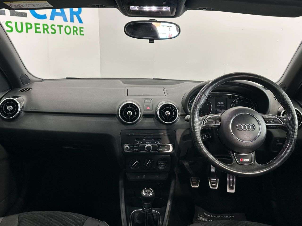 2017 AUDI A1 2017 AUDI A1