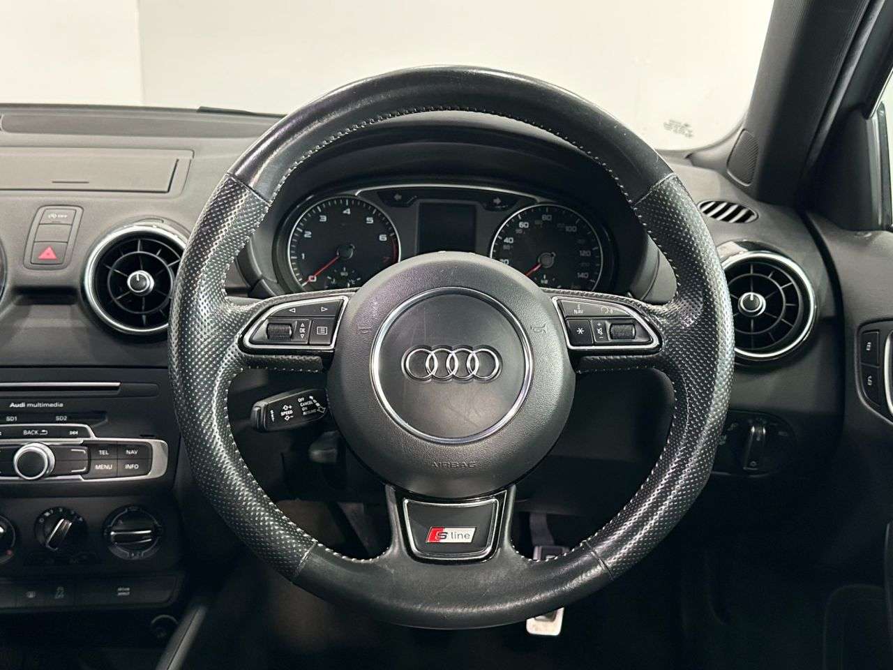 2017 AUDI A1 2017 AUDI A1