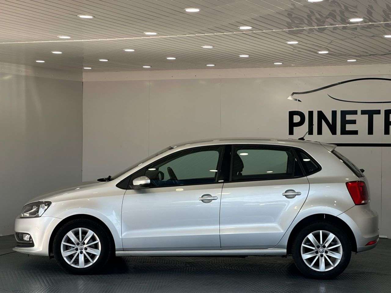 2015 VOLKSWAGEN POLO 2015 VOLKSWAGEN POLO