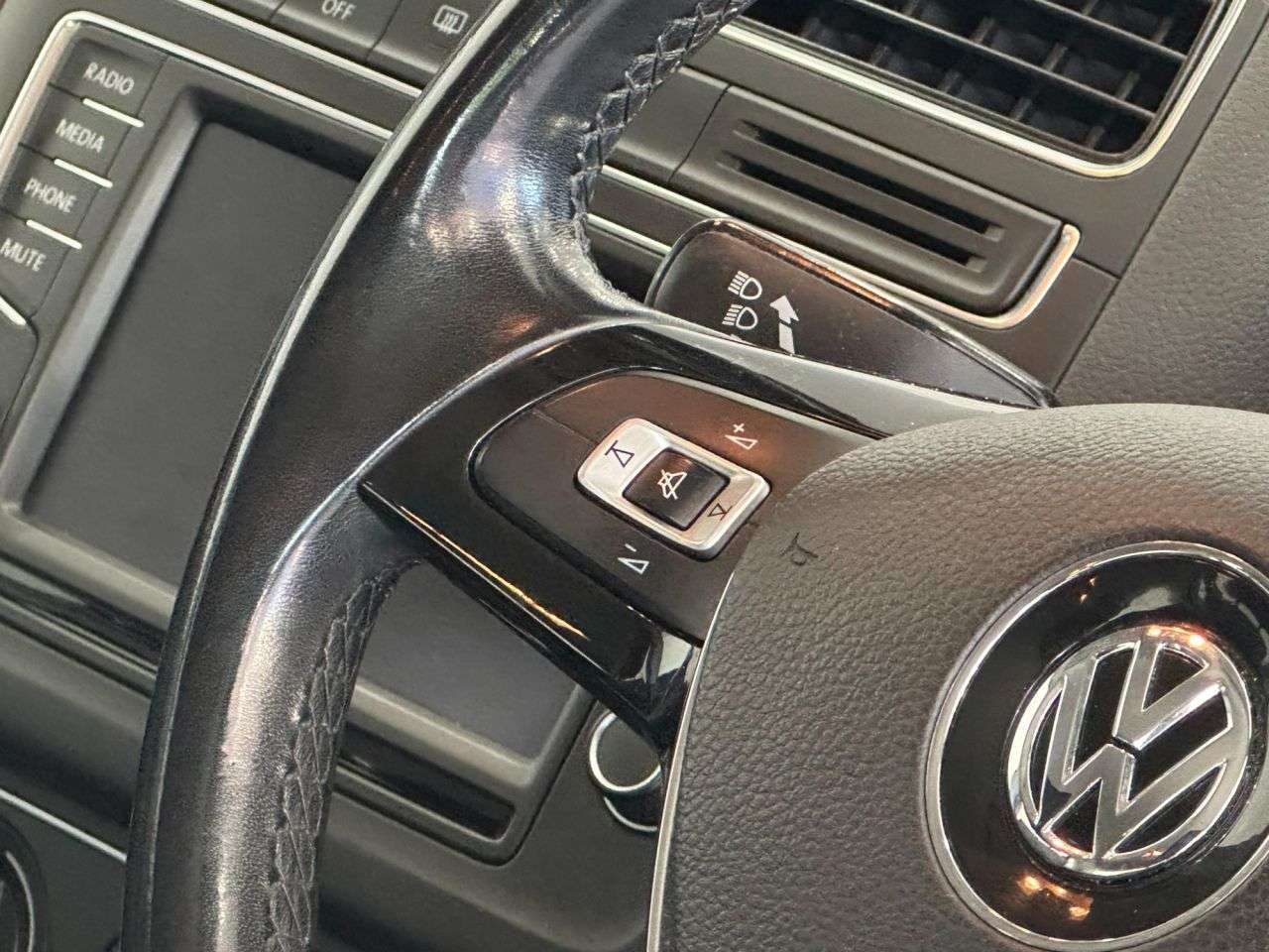 2015 VOLKSWAGEN POLO 2015 VOLKSWAGEN POLO