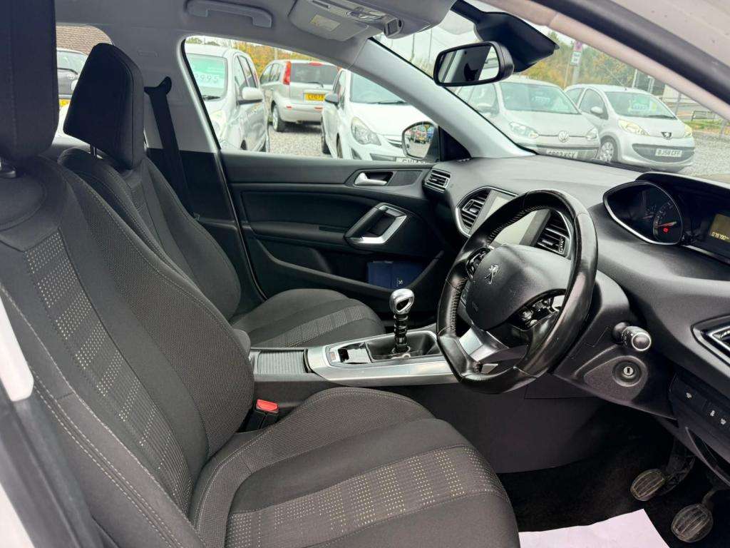 2015 PEUGEOT 308 2015 PEUGEOT 308