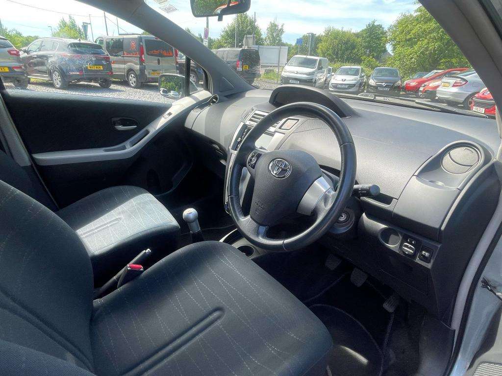 2009 TOYOTA YARIS 2009 TOYOTA YARIS