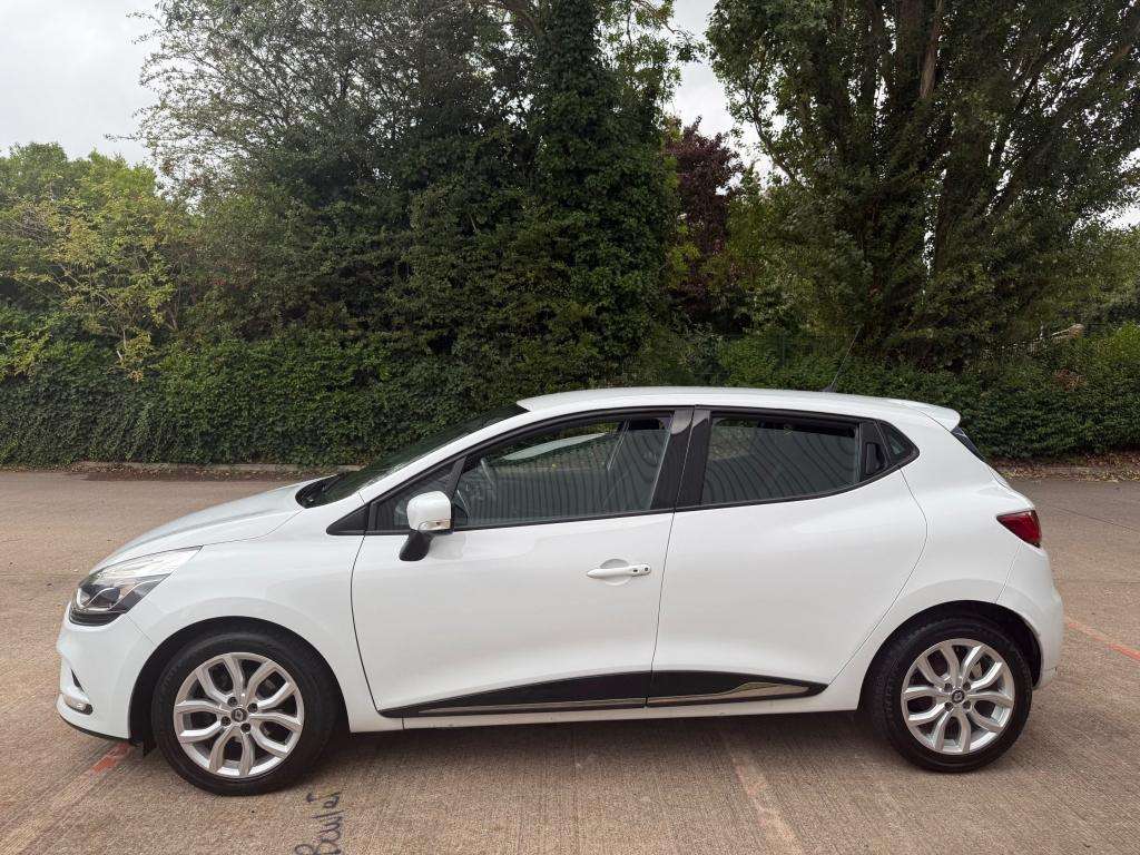 2017 RENAULT CLIO 2017 RENAULT CLIO