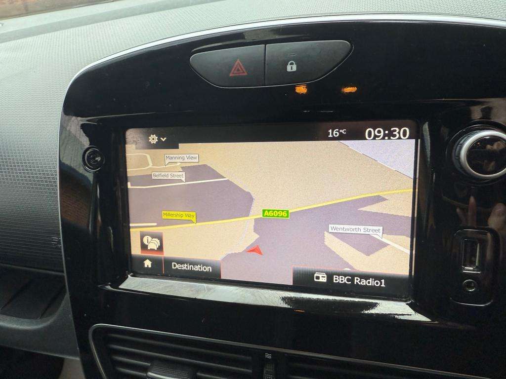 2017 RENAULT CLIO 2017 RENAULT CLIO