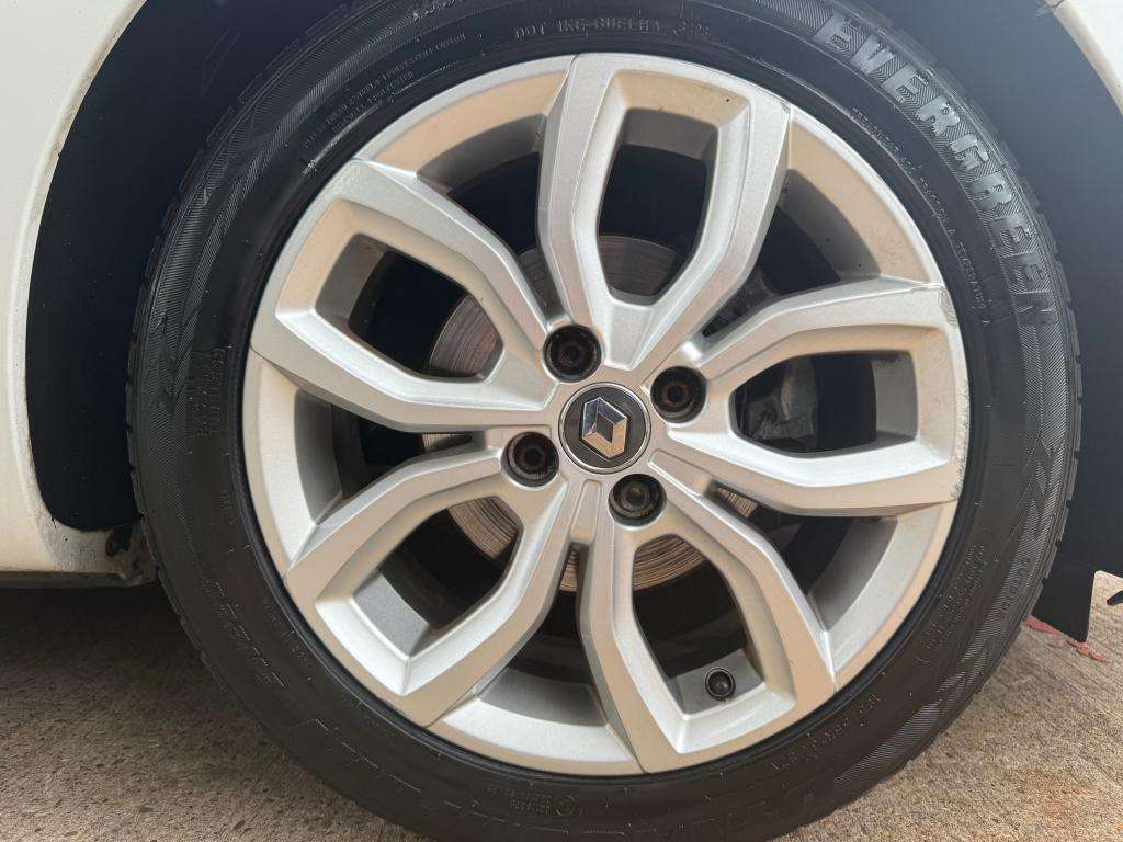 2017 RENAULT CLIO 2017 RENAULT CLIO