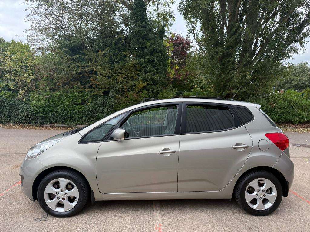 2014 KIA VENGA 2014 KIA VENGA