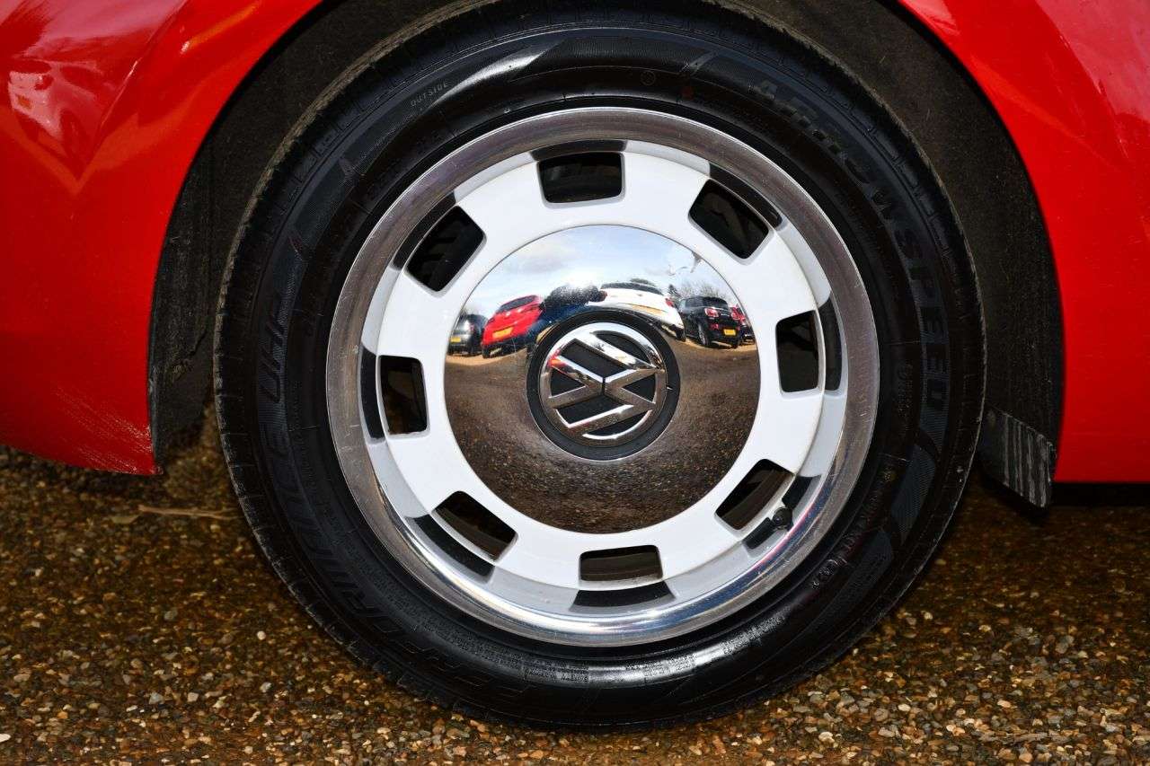 2014 VOLKSWAGEN BEETLE 2014 VOLKSWAGEN BEETLE