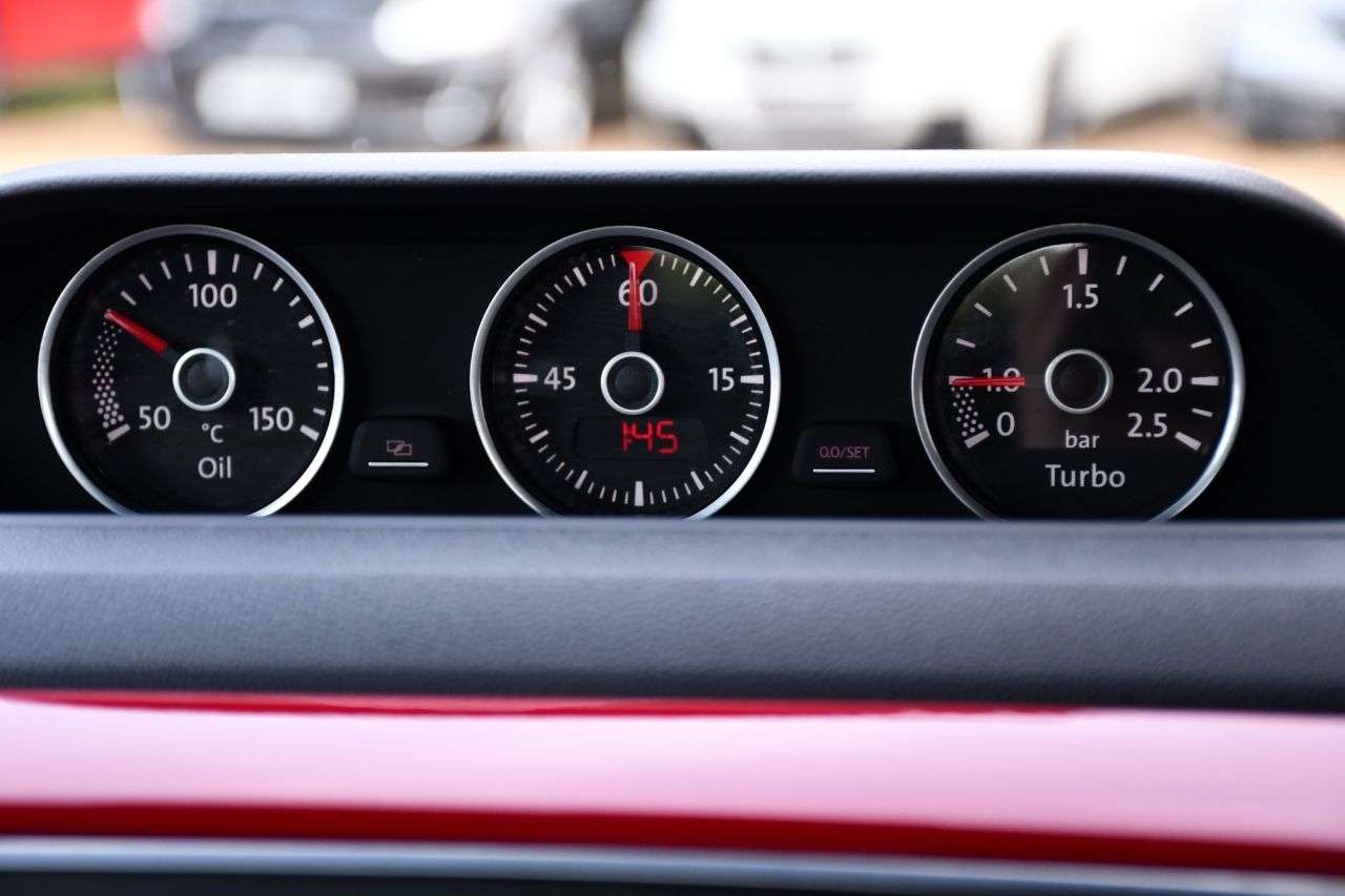 2014 VOLKSWAGEN BEETLE 2014 VOLKSWAGEN BEETLE