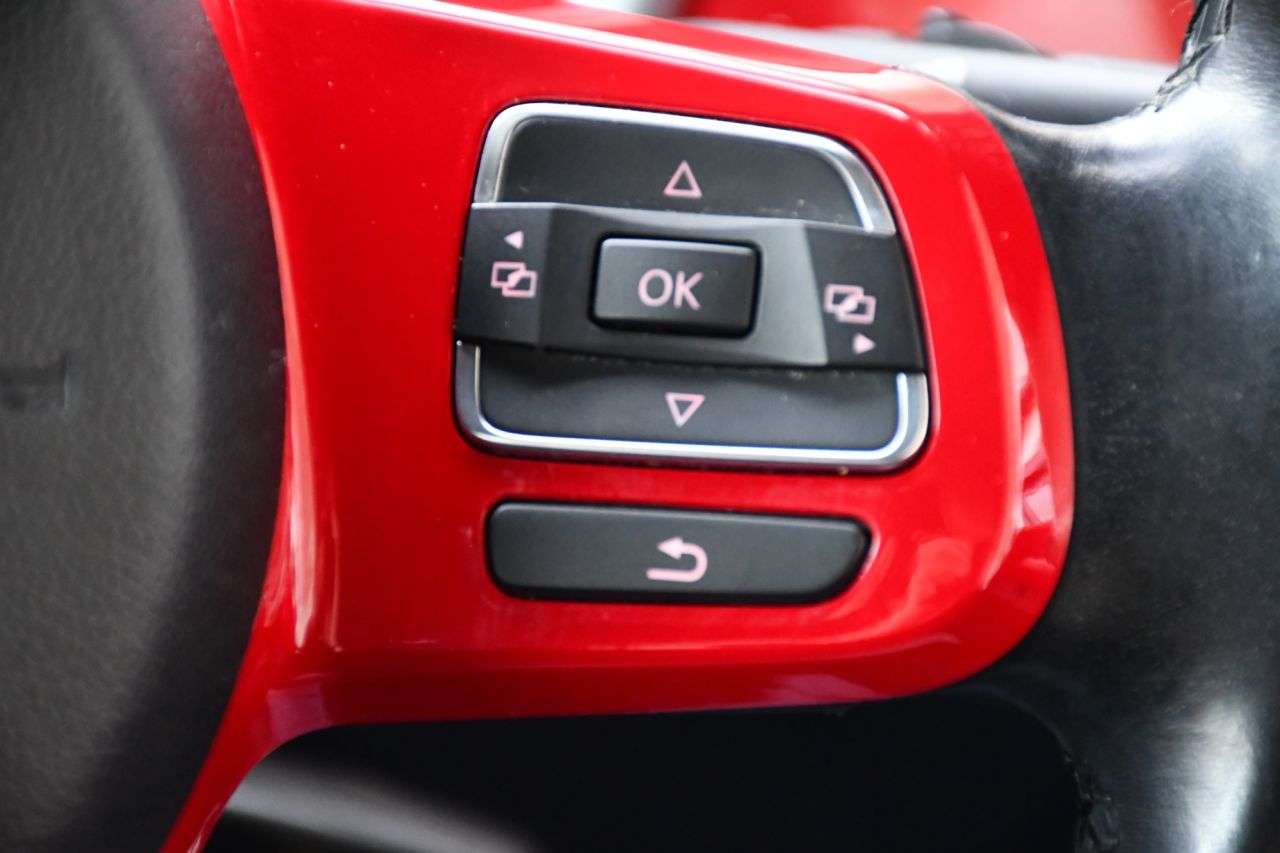 2014 VOLKSWAGEN BEETLE 2014 VOLKSWAGEN BEETLE