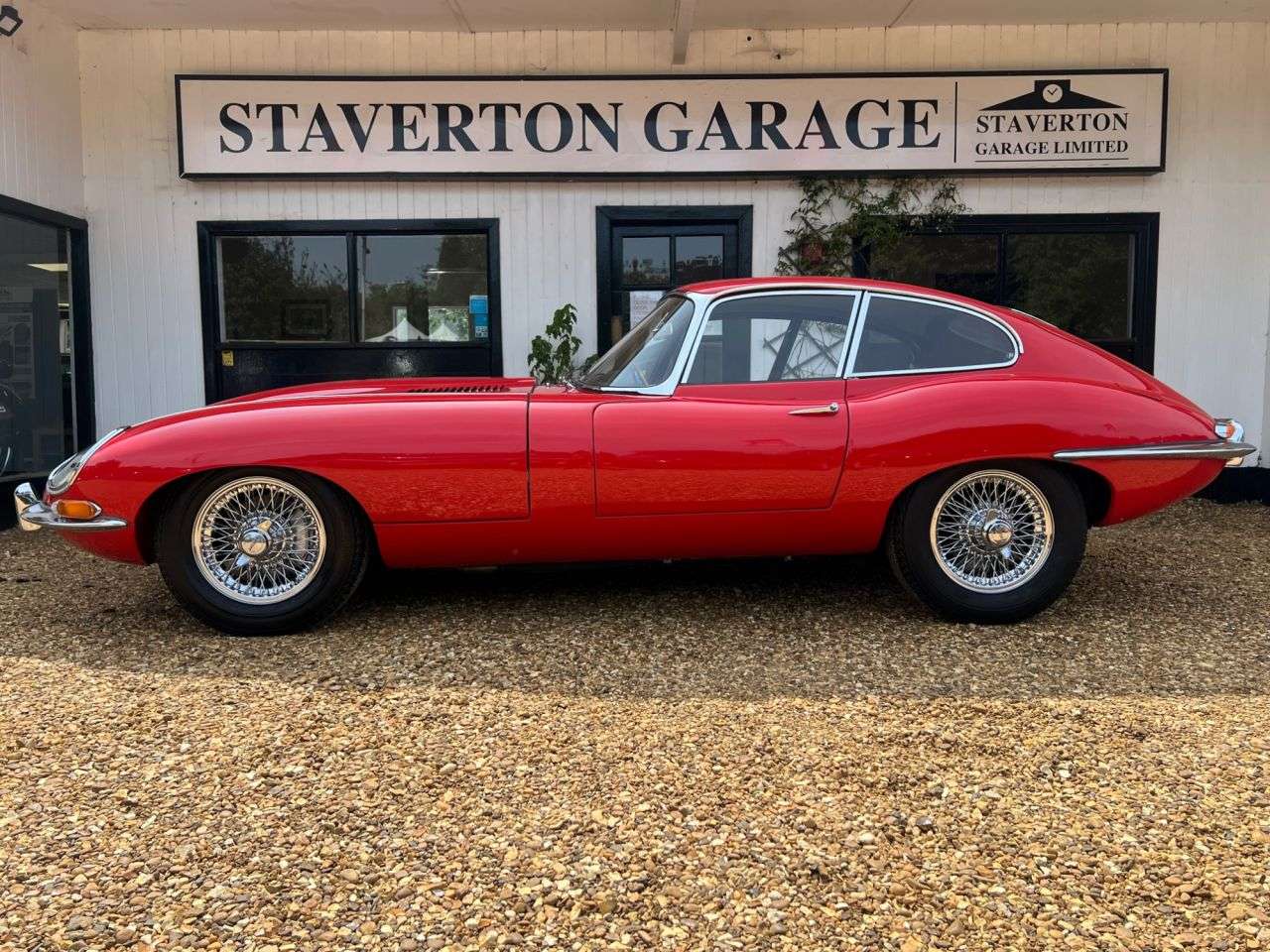 1965 JAGUAR E-TYPE 1965 JAGUAR E-TYPE