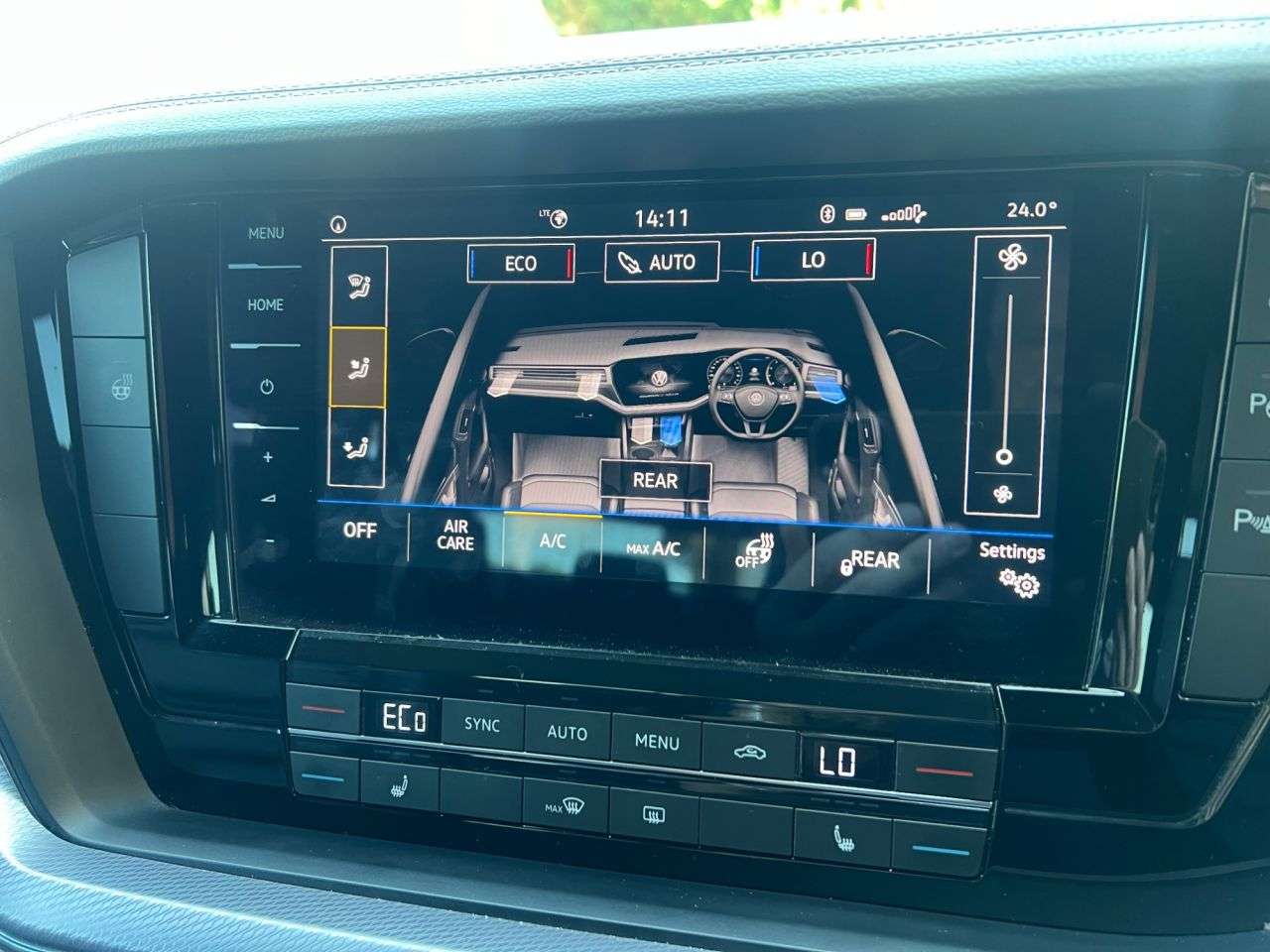 null VOLKSWAGEN TOUAREG null VOLKSWAGEN TOUAREG