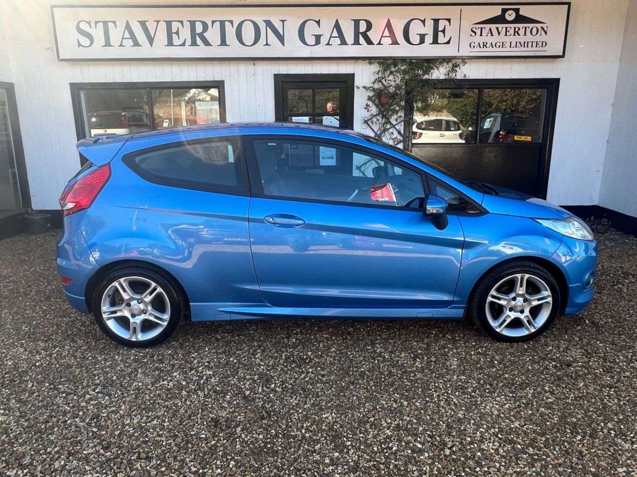 2010 FORD FIESTA 2010 FORD FIESTA