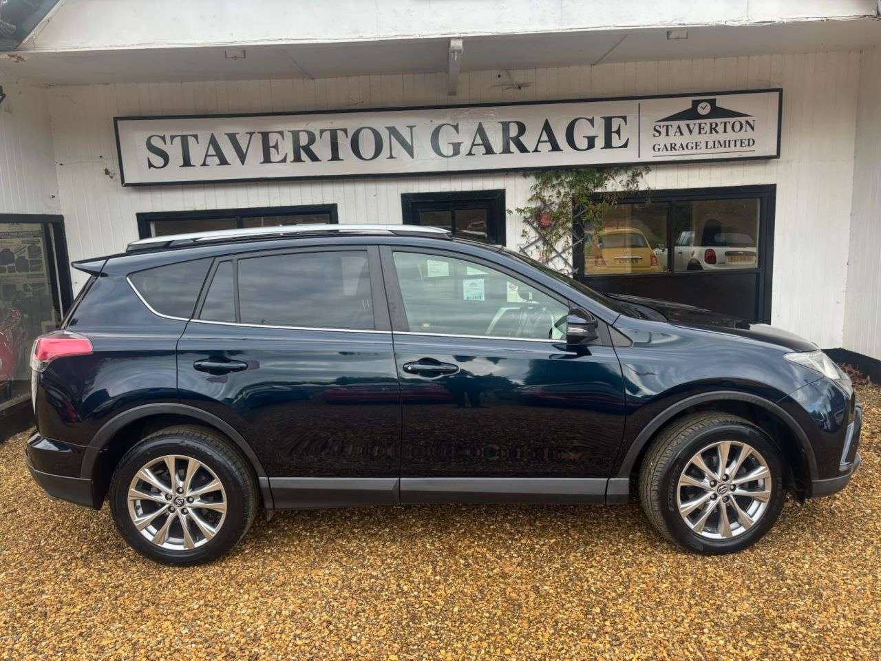 2018 TOYOTA RAV4 2018 TOYOTA RAV4