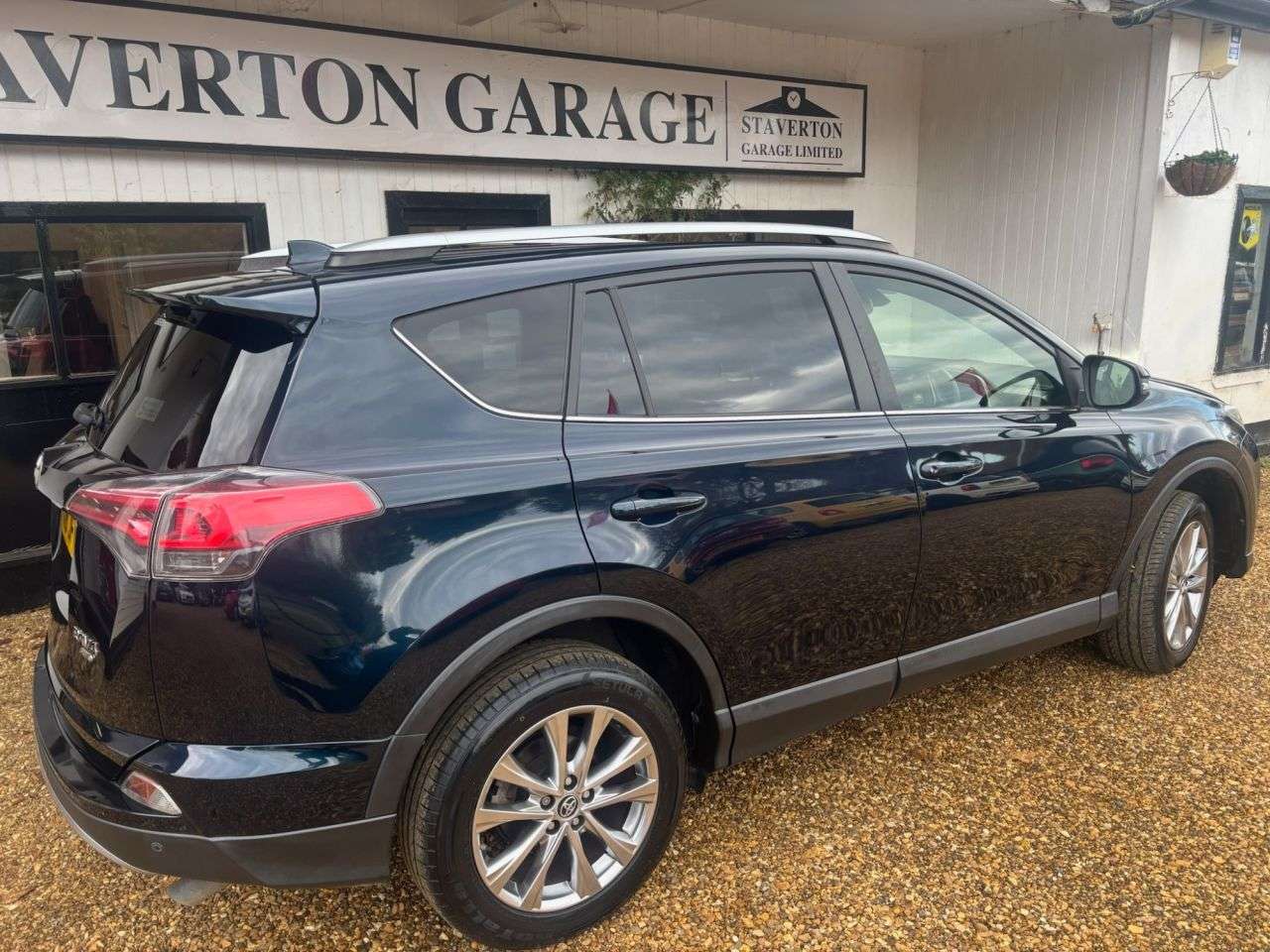 2018 TOYOTA RAV4 2018 TOYOTA RAV4