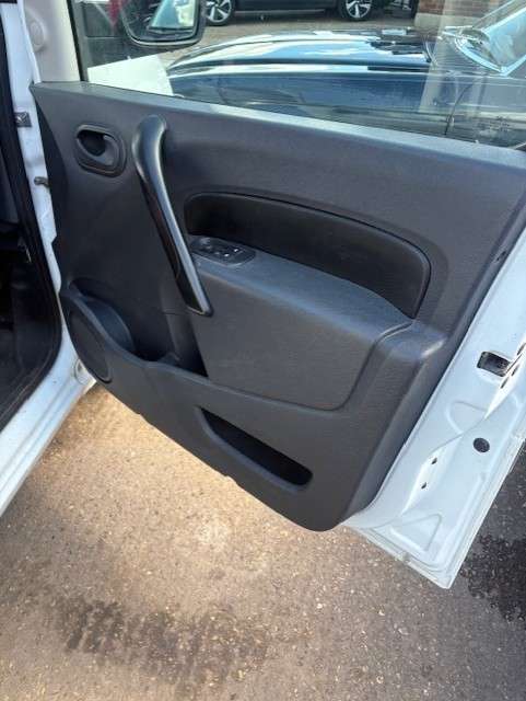 2012 RENAULT KANGOO 2012 RENAULT KANGOO