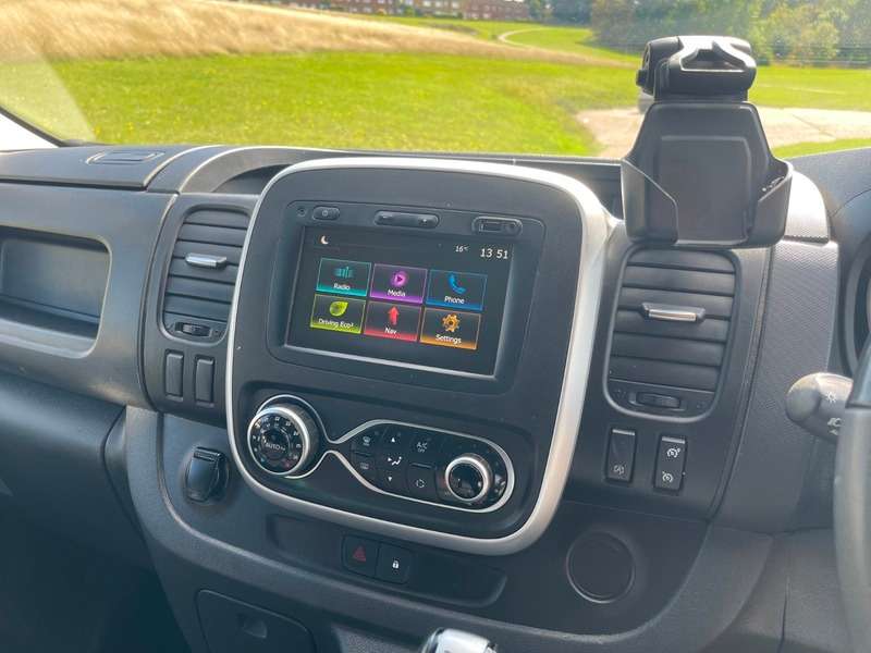 2020 RENAULT TRAFIC 2020 RENAULT TRAFIC