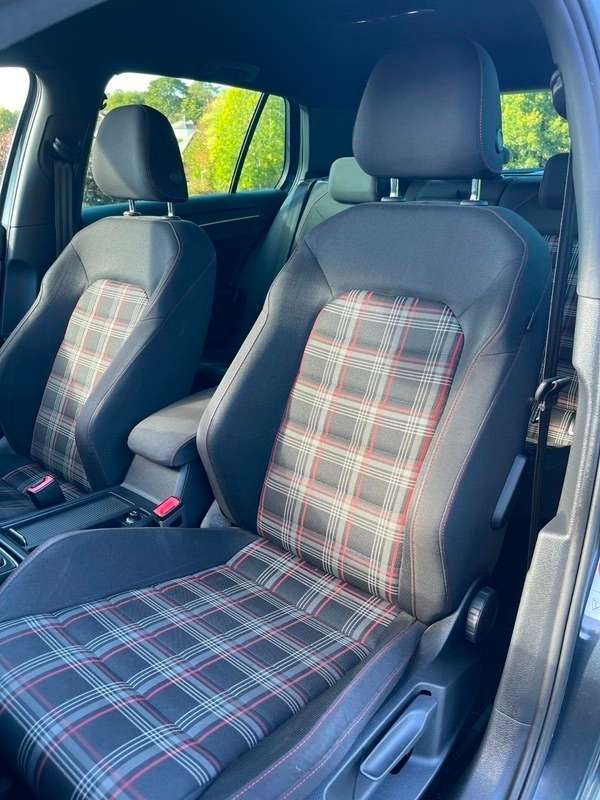 2018 VOLKSWAGEN GOLF 2018 VOLKSWAGEN GOLF