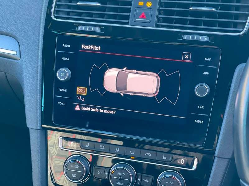 2018 VOLKSWAGEN GOLF 2018 VOLKSWAGEN GOLF