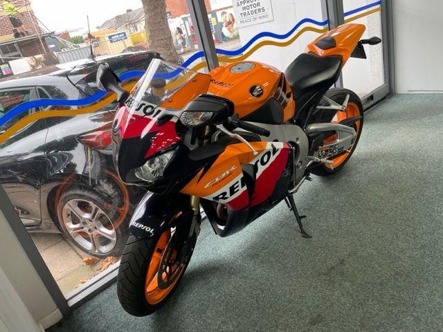 Check out this Honda Cbr 2011 Petrol Manual