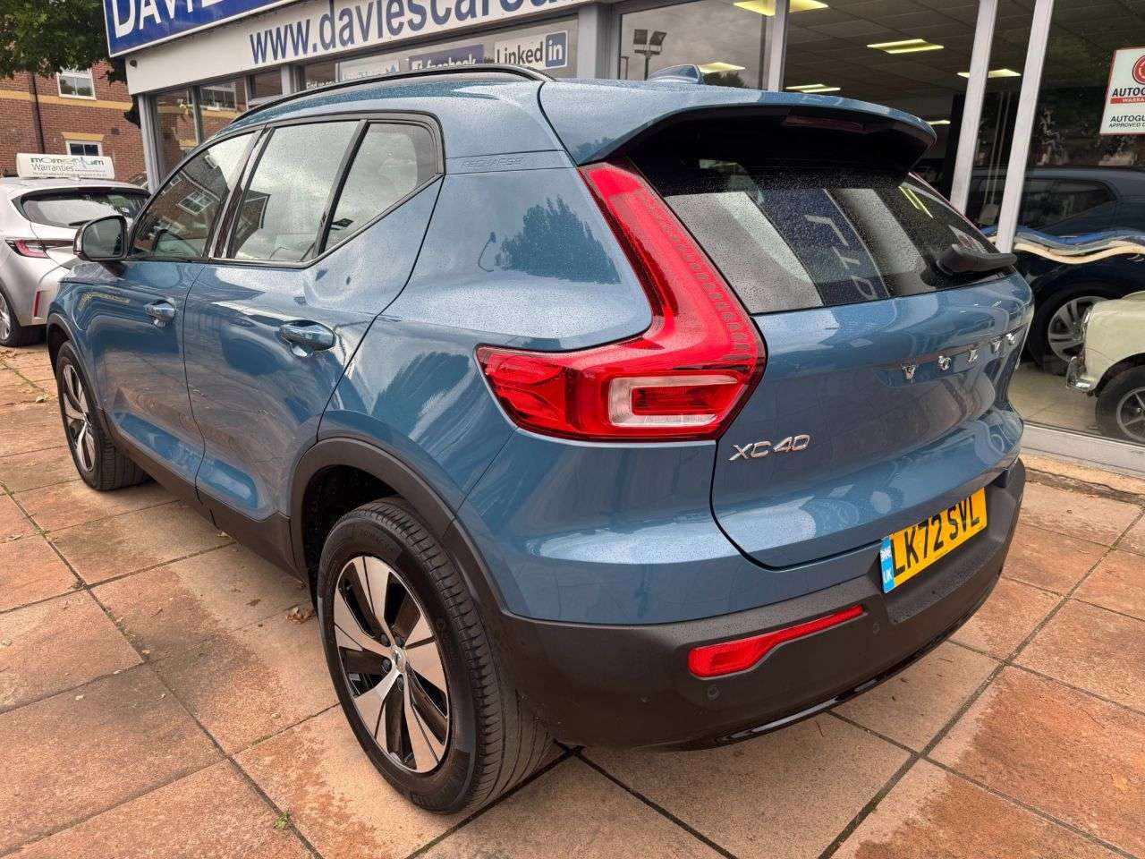 2022 VOLVO XC40 2022 VOLVO XC40