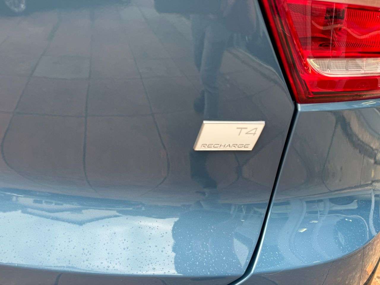 2022 VOLVO XC40 2022 VOLVO XC40