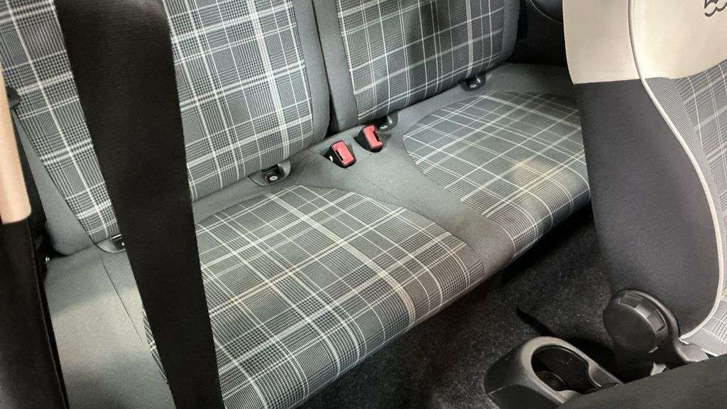 2018 FIAT 500 2018 FIAT 500