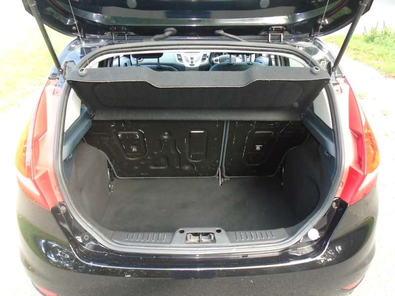 2010 FORD FIESTA 2010 FORD FIESTA