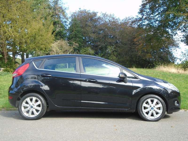 2010 FORD FIESTA 2010 FORD FIESTA