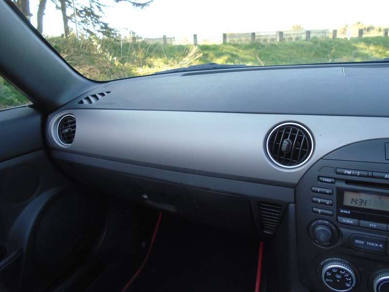 2011 MAZDA MX-5 2011 MAZDA MX-5