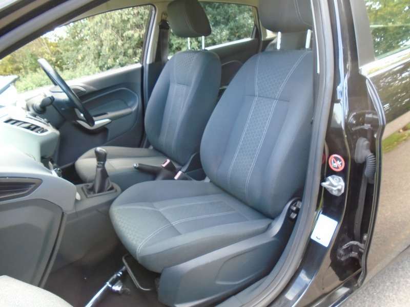 2010 FORD FIESTA 2010 FORD FIESTA