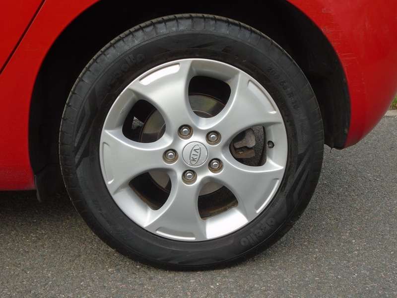 2011 KIA VENGA 2011 KIA VENGA