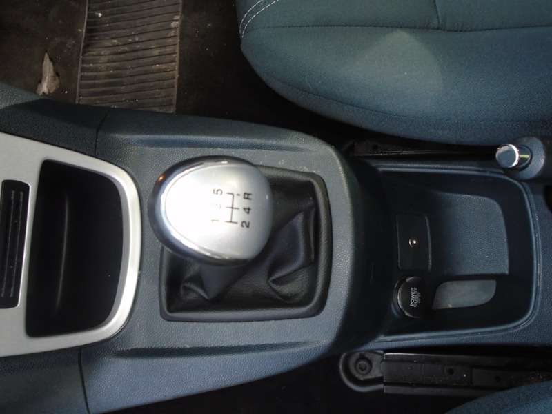 2010 FORD FIESTA 2010 FORD FIESTA