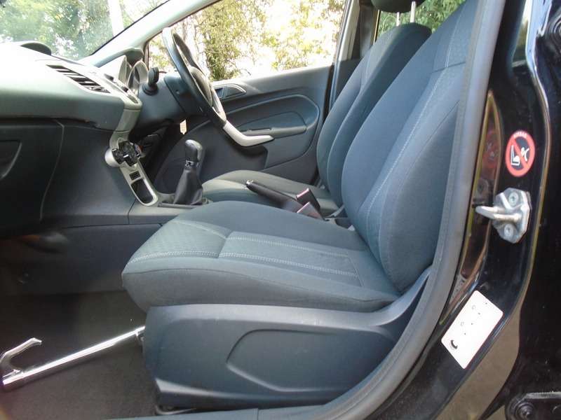 2010 FORD FIESTA 2010 FORD FIESTA