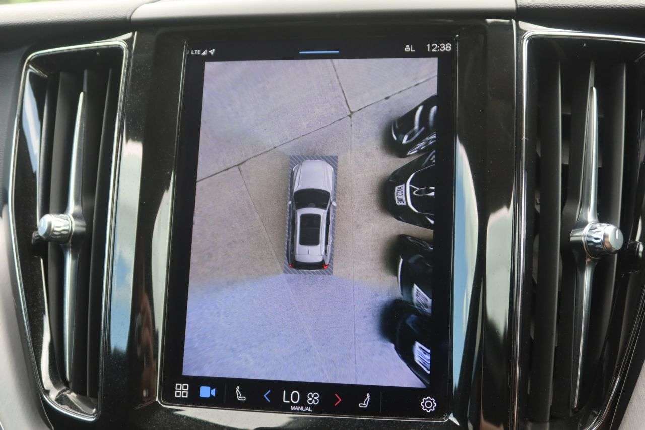 2022 VOLVO XC60 2022 VOLVO XC60