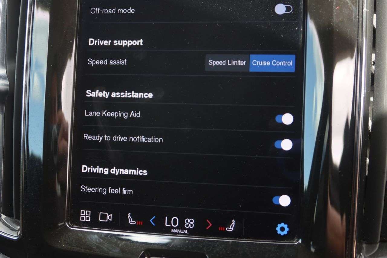 2022 VOLVO XC60 2022 VOLVO XC60