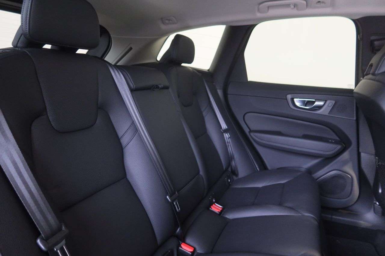 2022 VOLVO XC60 2022 VOLVO XC60