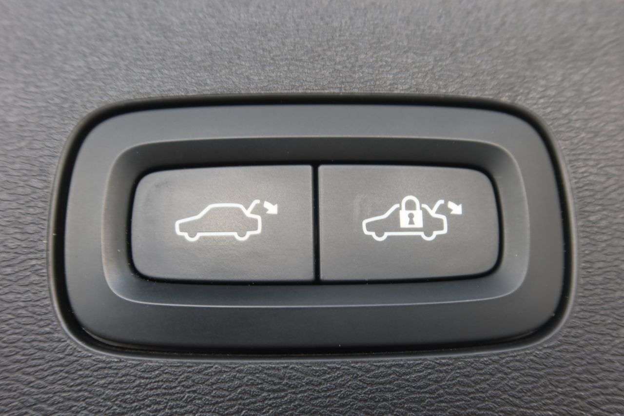 2022 VOLVO V60 2022 VOLVO V60