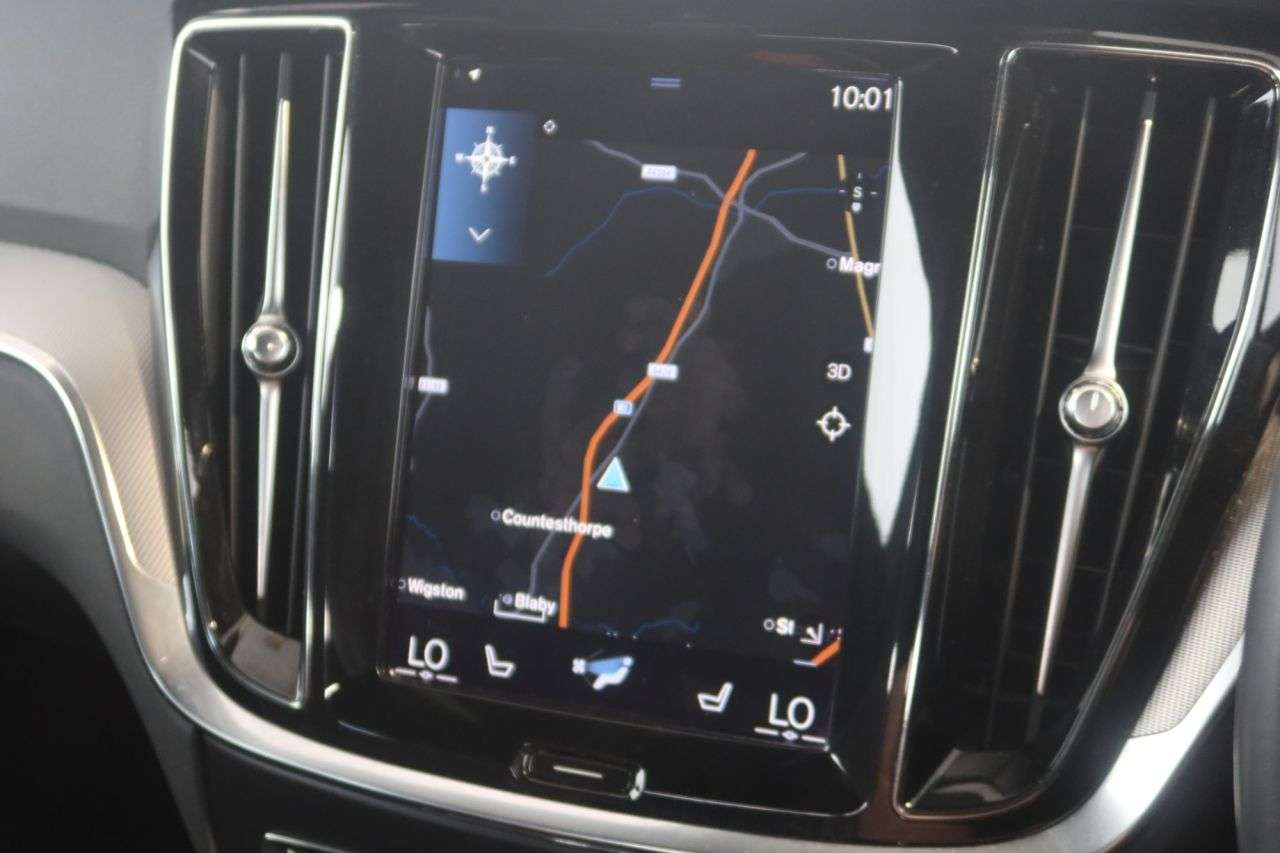 2022 VOLVO V60 2022 VOLVO V60