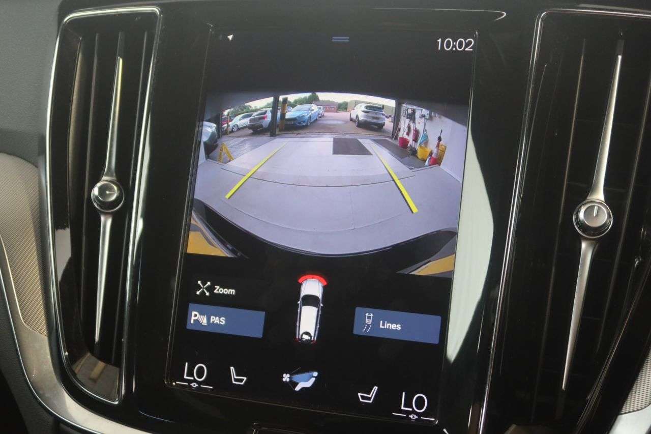 2022 VOLVO V60 2022 VOLVO V60