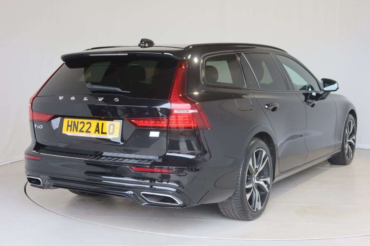 2022 VOLVO V60 2022 VOLVO V60