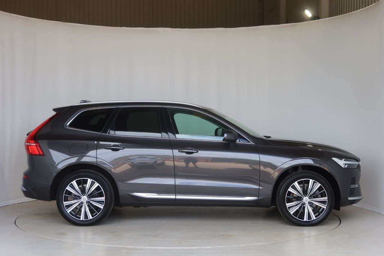 2021 VOLVO XC60 2021 VOLVO XC60