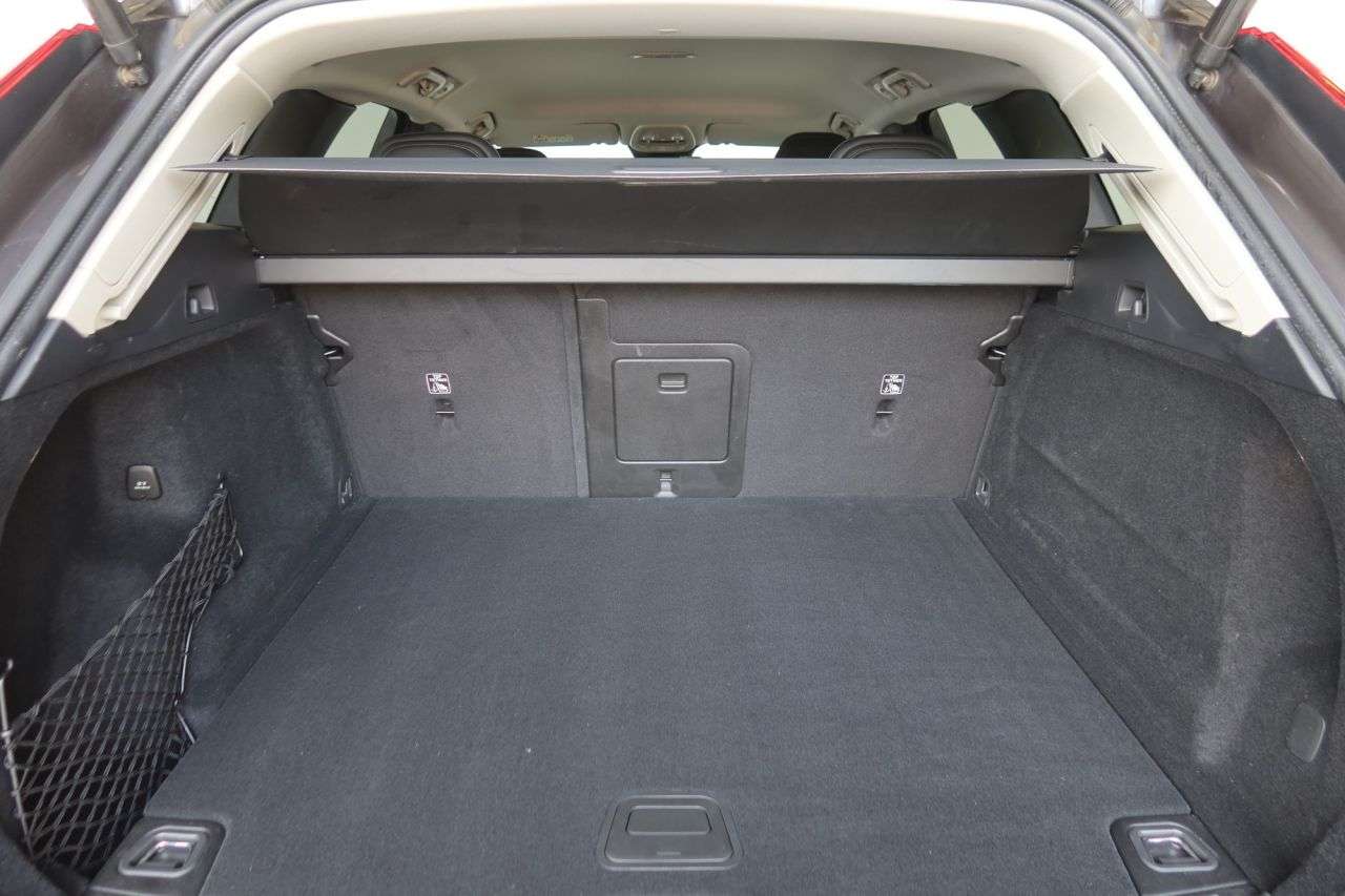 2021 VOLVO XC60 2021 VOLVO XC60