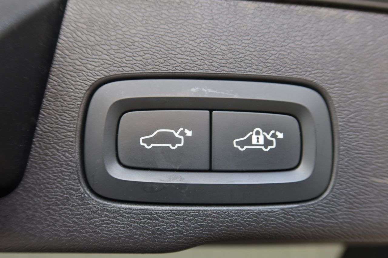 2021 VOLVO XC60 2021 VOLVO XC60