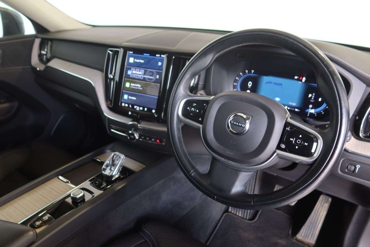 2021 VOLVO XC60 2021 VOLVO XC60