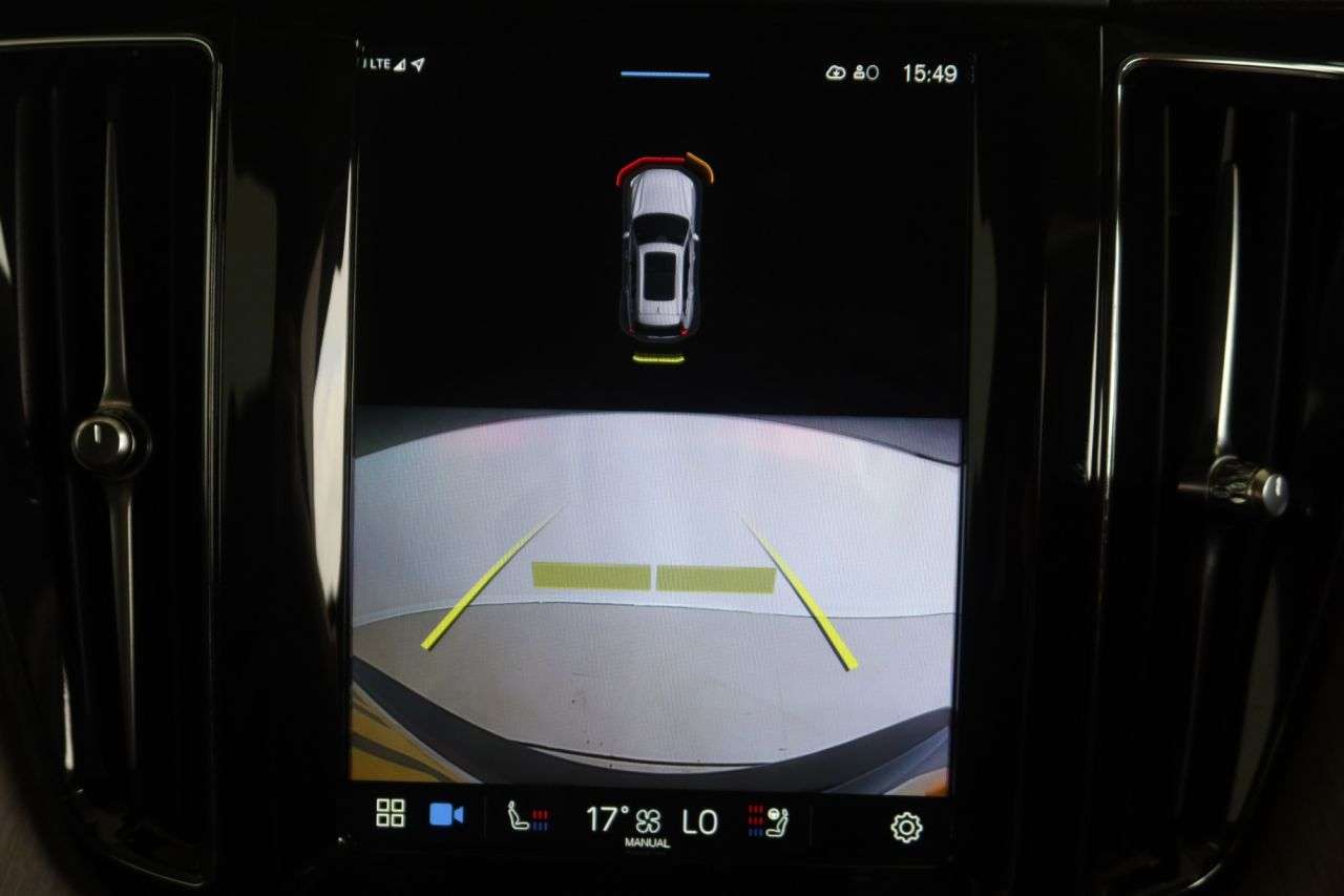 2021 VOLVO XC60 2021 VOLVO XC60