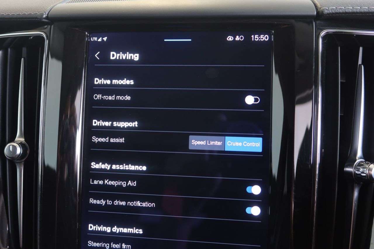 2021 VOLVO XC60 2021 VOLVO XC60