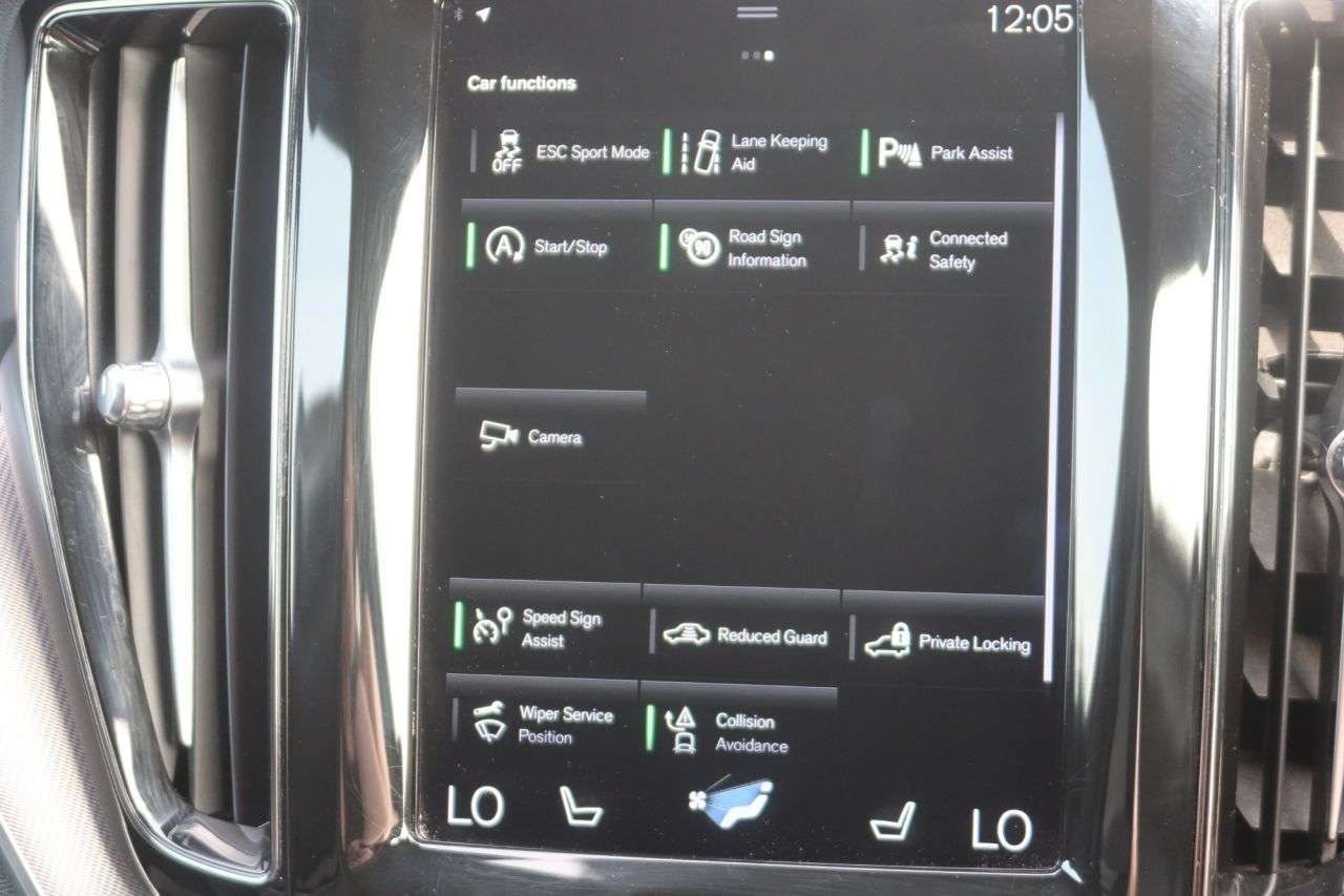 2021 VOLVO XC60 2021 VOLVO XC60